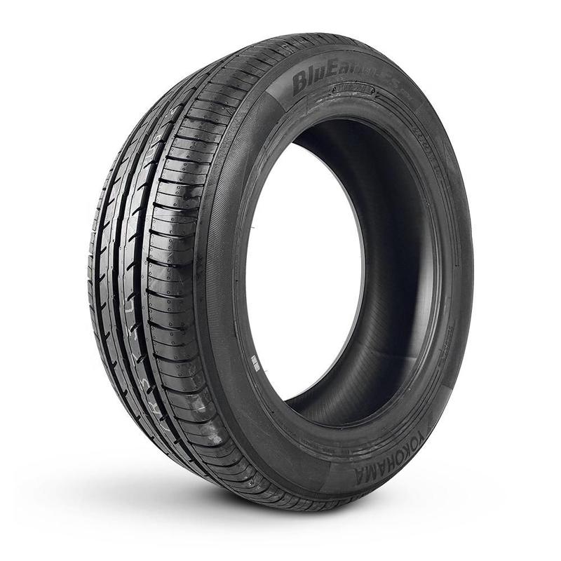 Pneu 215/55R17 Yokohama Bluearth ES32 94V - Pneus - Magazine